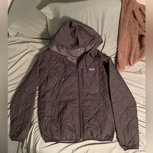 Mens Patagonia jacket size large style number 27610